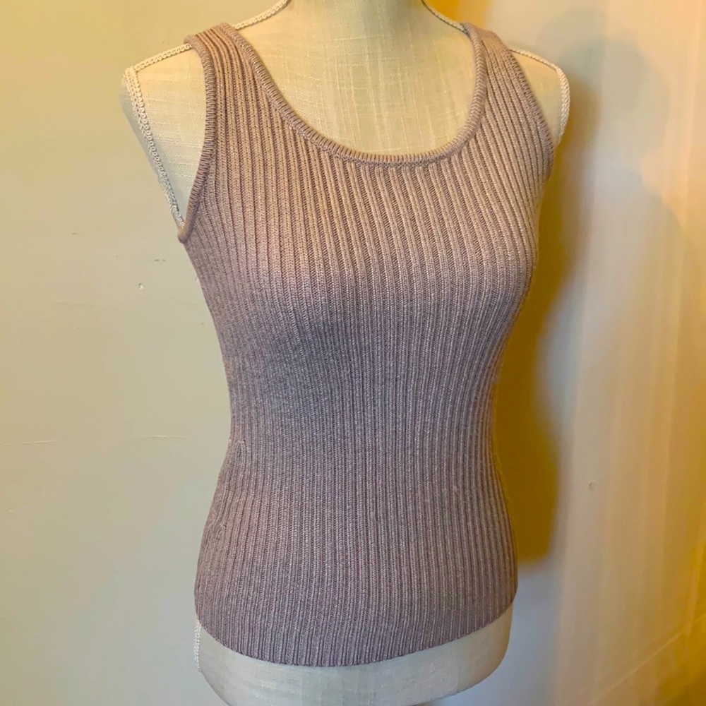 💛 (5/$25) Ann Taylor Tank Top